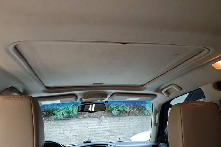 Used Mitsubishi Pajero  Headliner