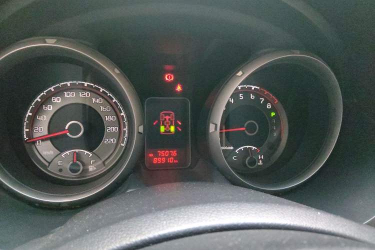 Used Mitsubishi Pajero  Instrument Cluster
