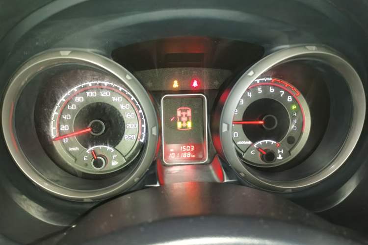 Used Mitsubishi Pajero 2018 3.0L Automatic Standard Edition Instrument Cluster