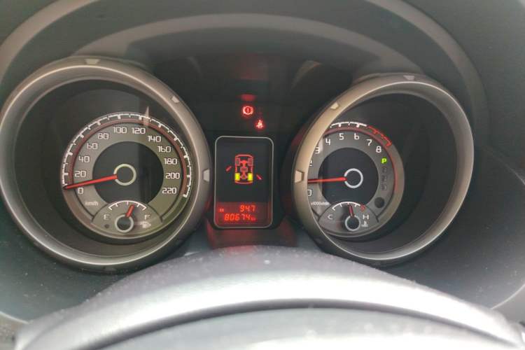 Used Mitsubishi Pajero  Instrument Cluster