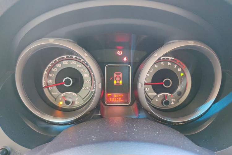 Used Mitsubishi Pajero  Instrument Cluster