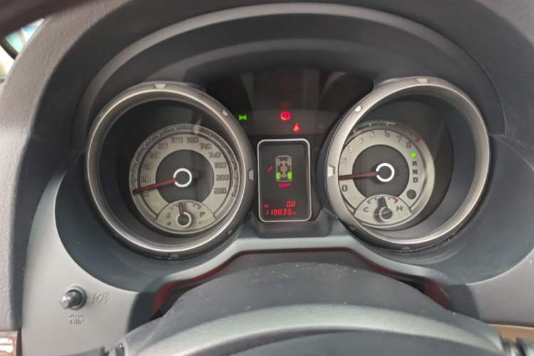 Used Mitsubishi Pajero 2018 V97 3.8L 5-Door GLS Sunroof – Middle East Instrument Cluster