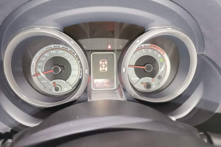 Used Mitsubishi Pajero 2018 3.0L Automatic Comfort Edition Instrument Cluster