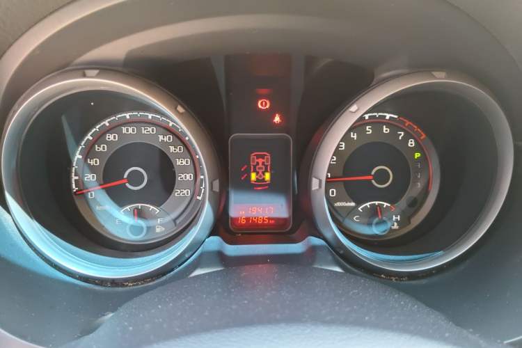 Used Mitsubishi Pajero  Instrument Cluster