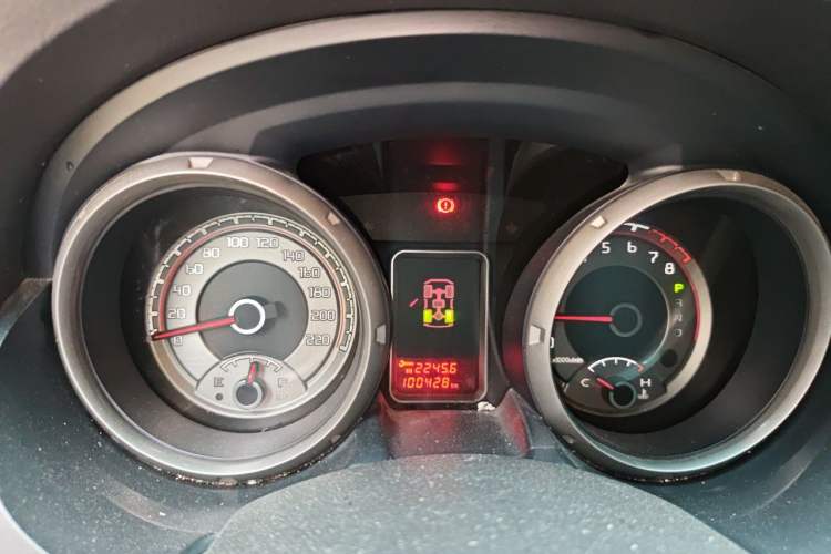 Used Mitsubishi Pajero  Instrument Cluster