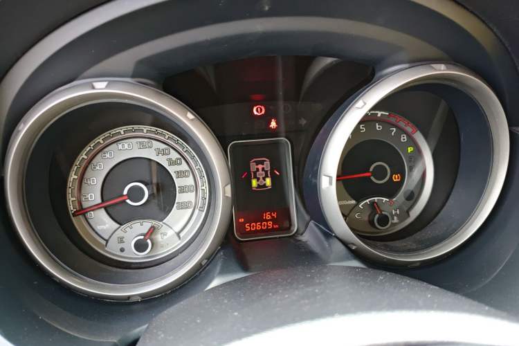 Used Mitsubishi Pajero 2018 V97 3.8L 5-Door GLS Sunroof – Middle East Instrument Cluster
