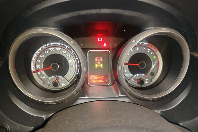 Used Mitsubishi Pajero 2018 V97 3.8L 5-Door GLS Sunroof Single-Difference Model – Middle East Instrument Cluster