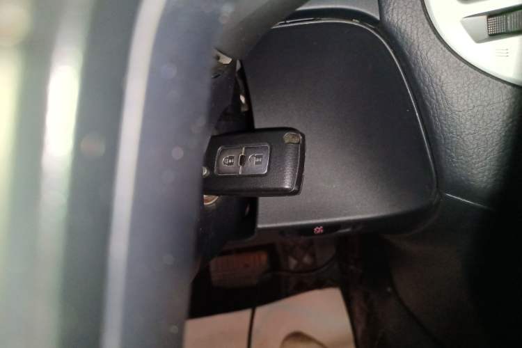 Used Mitsubishi Pajero 2018 V97 3.8L 5-Door GLS Sunroof – Middle East Interior 1