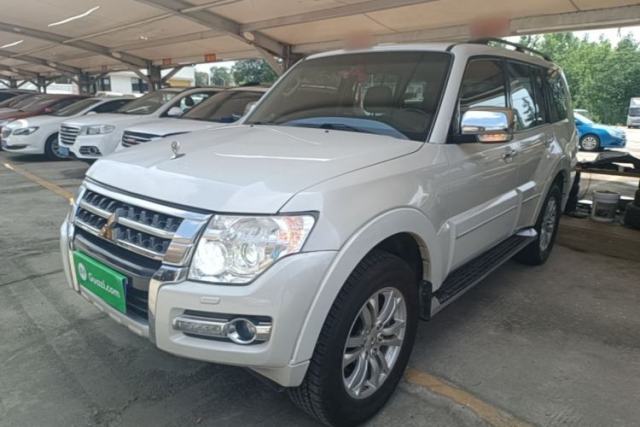 Used Mitsubishi Pajero 2018 V97 3.8L 5-Door GLS Sunroof – Middle East