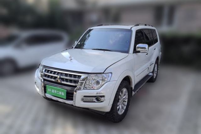 Ojetý Mitsubishi Pajero Pajero 3.8L