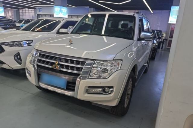 Used Mitsubishi Pajero 2018 V97 3.8L 5-Door GLS Sunroof – U.S. Specification