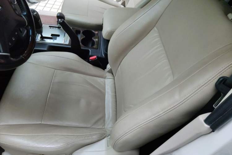 Used Mitsubishi Pajero  Left Front Seat