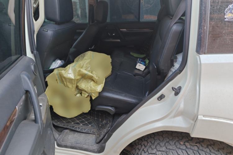 Used Mitsubishi Pajero  Left Rear Seat