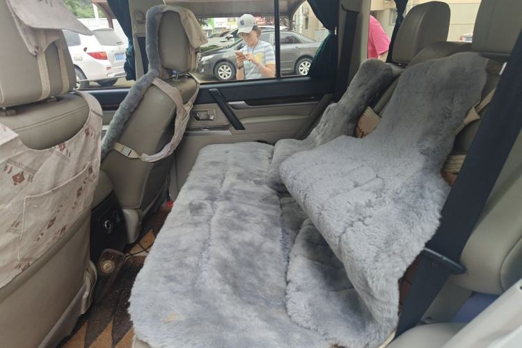 Used Mitsubishi Pajero  Left Rear Seat