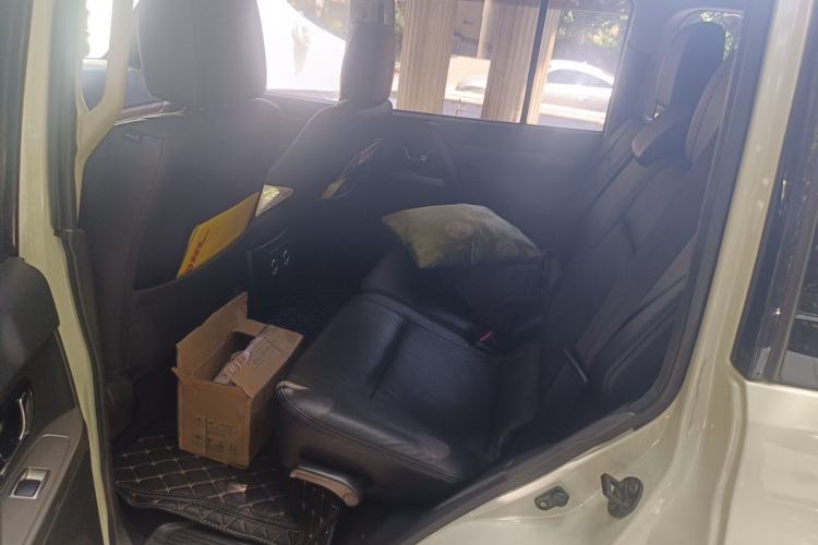 Used Mitsubishi Pajero 2018 3.0L Automatic Prestige Edition Left Rear Seat