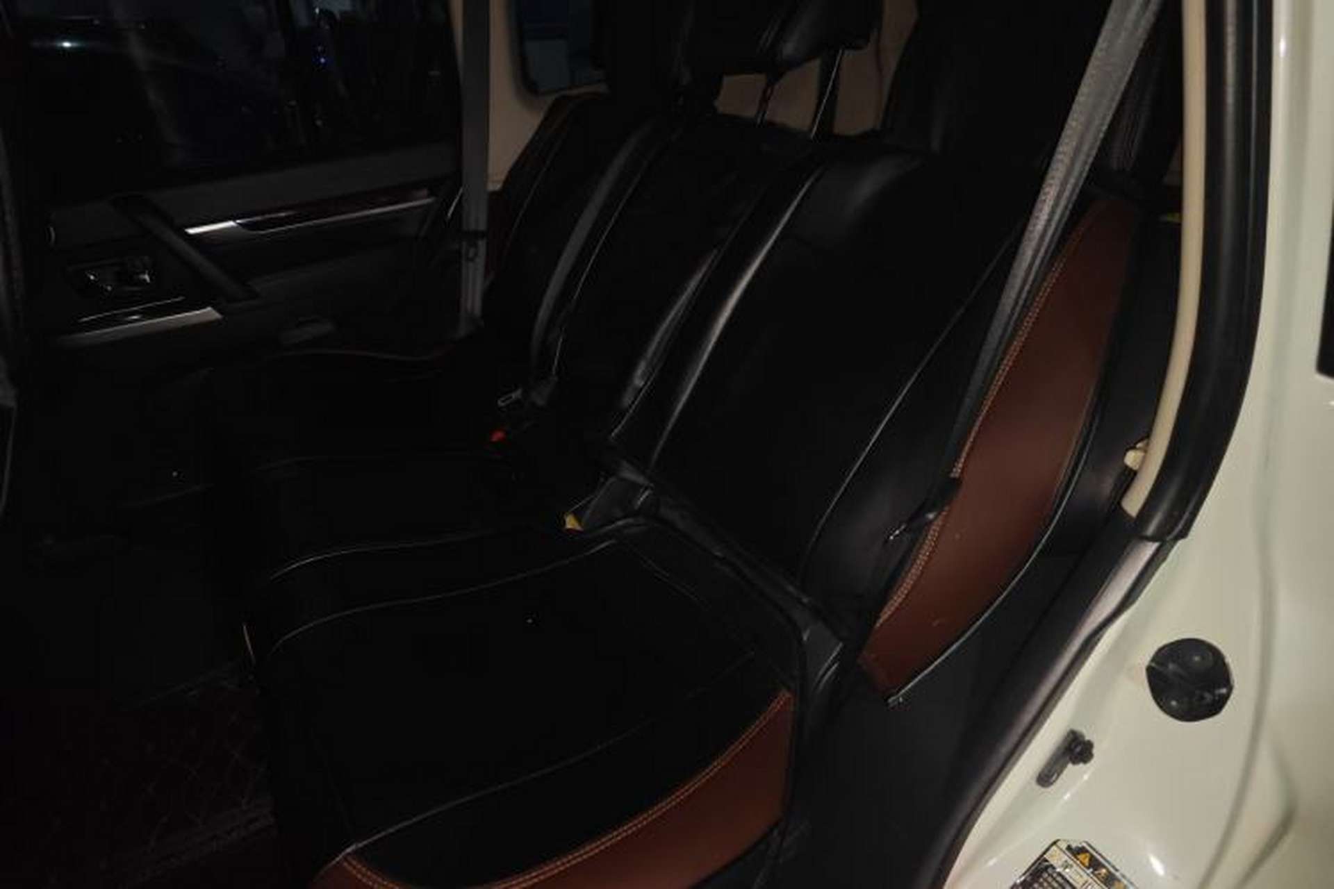 Used Mitsubishi Pajero  Left Rear Seat