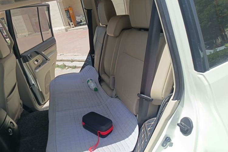 Used Mitsubishi Pajero 2018 V97 3.8L 5-Door GLS Sunroof Dual Differential – Middle East Left Rear Seat