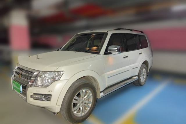 Used Mitsubishi Pajero 2018 V97 3.8L 5-Door GLS Sunroof Dual Differential – Middle East