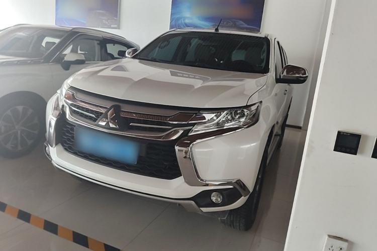 Used Mitsubishi Pajero 2018 3.0L Automatic Standard Edition Guazi used car, China used car export, Used car for sale, Used  cars, Cheapest cars for sale