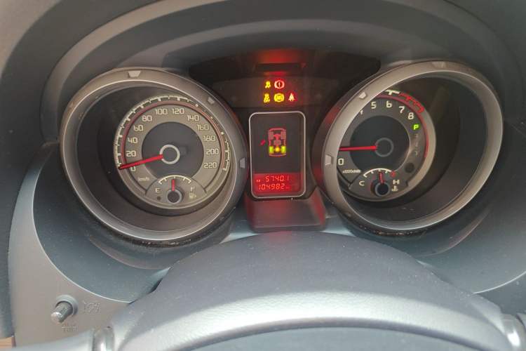 Used Mitsubishi Pajero  Odometer Close Up