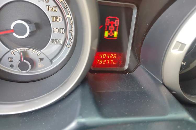 Used Mitsubishi Pajero 2018 3.0L Automatic Prestige Edition Odometer Close Up
