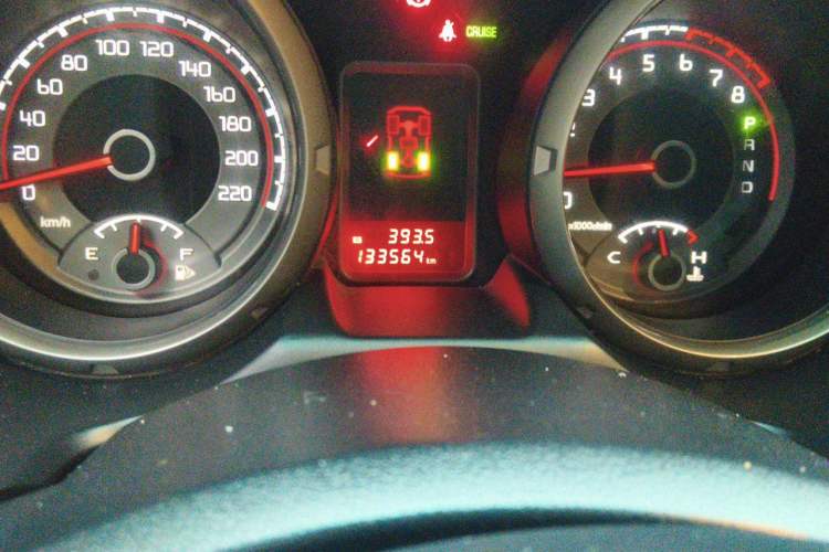 Used Mitsubishi Pajero 2018 3.0L Automatic Comfort Edition Odometer Close Up