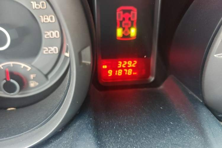 Used Mitsubishi Pajero 2018 V97 3.8L 5-Door GLS Sunroof – Middle East Odometer Close Up