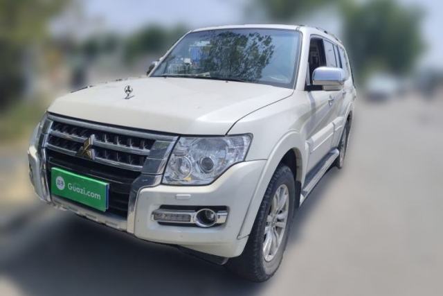 Used Mitsubishi Pajero 2018 Parallel Import, 3.8L Automatic, with Sunroof, 7-Seater