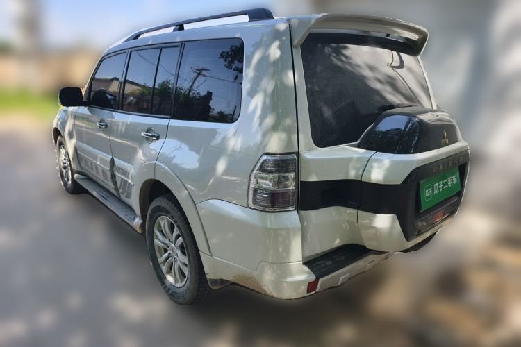 Used Mitsubishi Pajero 2018 V97 3.8L 5-Door GLS Sunroof Single-Difference Model – Middle East Rear Left 45 Deg