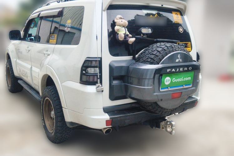 Used Mitsubishi Pajero 2018 3.0L Automatic Comfort Edition Rear Left 45 Deg