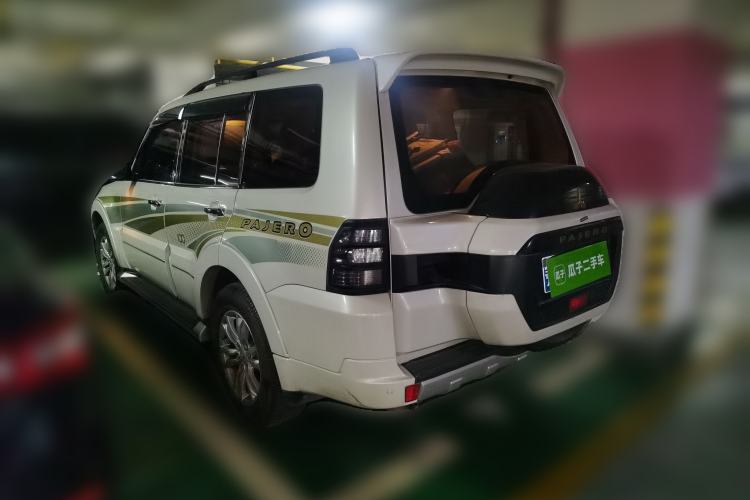 Used Mitsubishi Pajero 2018 V97 3.8L 5-Door GLS Sunroof Single-Difference Model – Middle East Rear Left 45 Deg