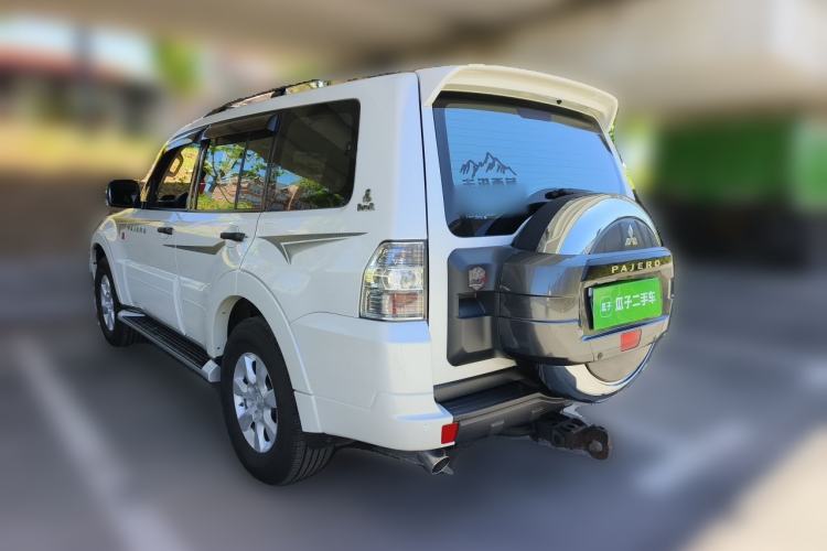 Used Mitsubishi Pajero 2018 3.0L Automatic Standard Edition Rear Left 45 Deg