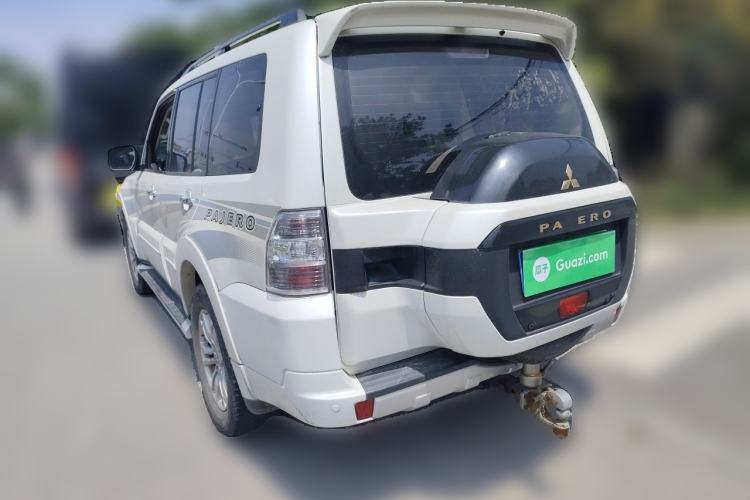 Used Mitsubishi Pajero  Rear Left 45 Deg