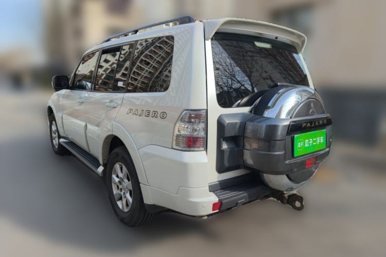 Used Mitsubishi Pajero 2018 3.0L Automatic Comfort Edition Rear Left 45 Deg