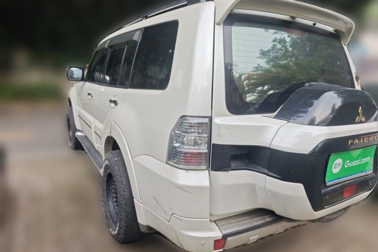 Used Mitsubishi Pajero 2018 V97 3.8L 5-Door GLS Sunroof Single-Difference Model – Middle East Rear Left 45 Deg