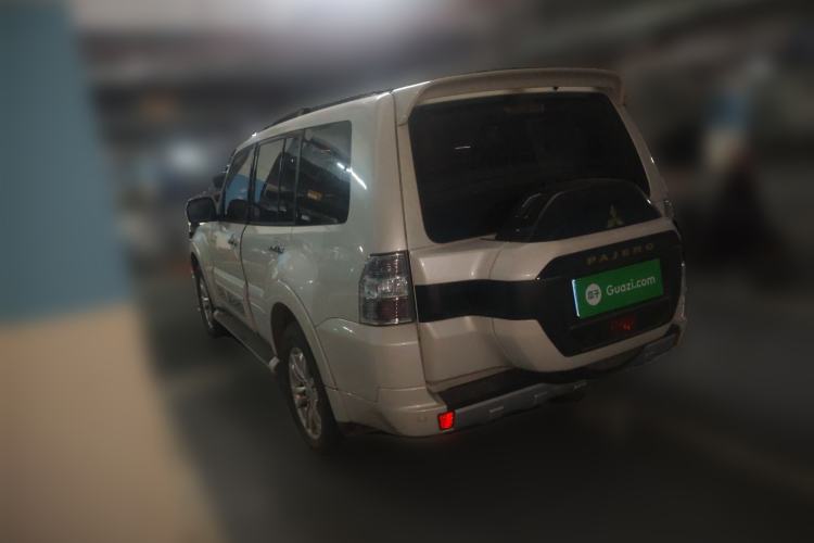 Used Mitsubishi Pajero 2018 V97 3.8L 5-Door GLS Sunroof Single-Difference Model – Middle East Rear Left 45 Deg