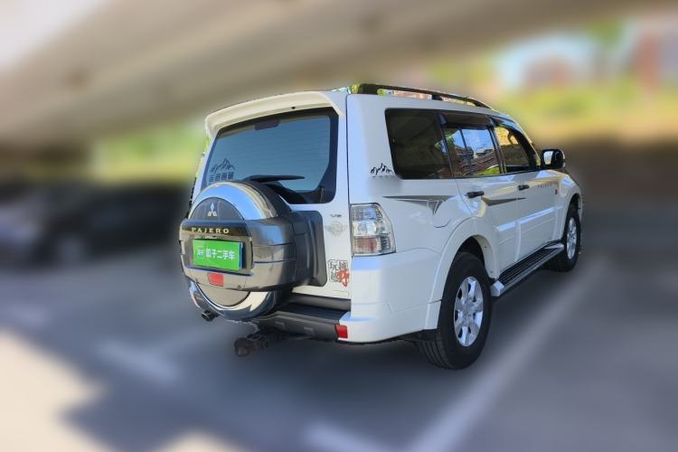 Used Mitsubishi Pajero 2018 3.0L Automatic Standard Edition Rear Right 45 Deg