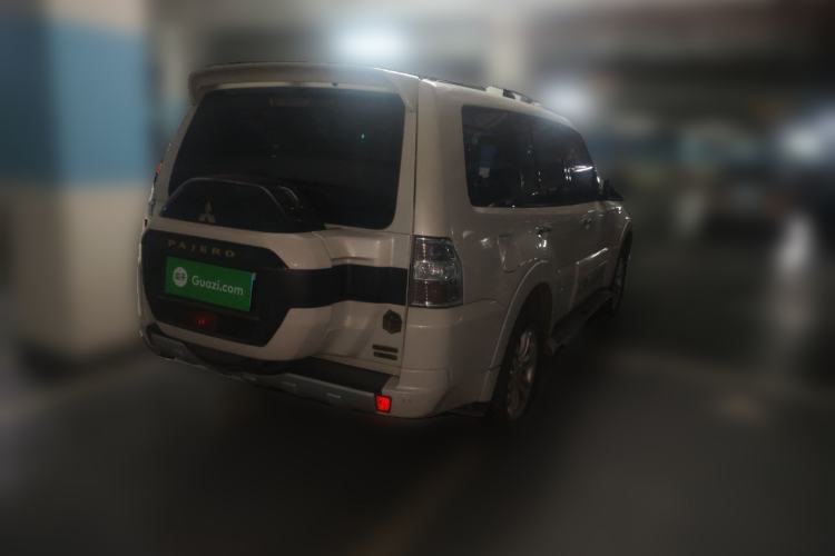 Used Mitsubishi Pajero 2018 V97 3.8L 5-Door GLS Sunroof Single-Difference Model – Middle East Rear Right 45 Deg