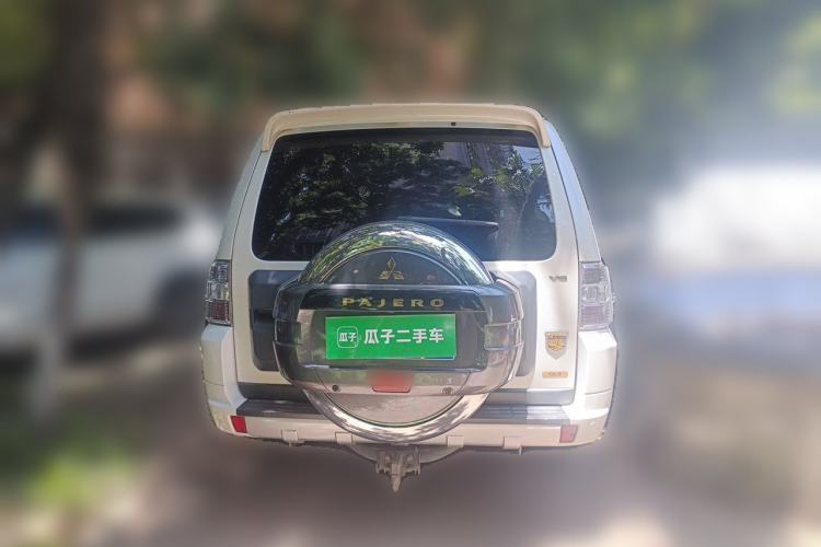 Used Mitsubishi Pajero 2018 3.0L Automatic Prestige Edition Rear