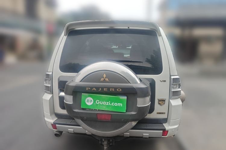 Used Mitsubishi Pajero 2018 3.0L Automatic Prestige Edition Rear