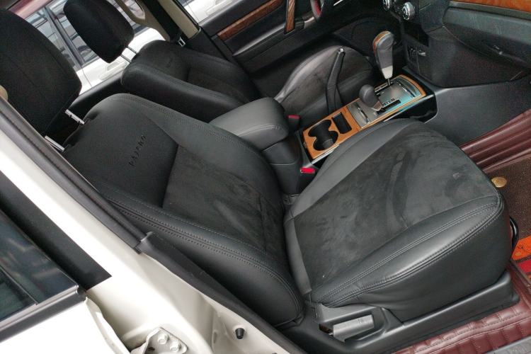 Used Mitsubishi Pajero 2018 3.0L Automatic Standard Edition Right Front Seat