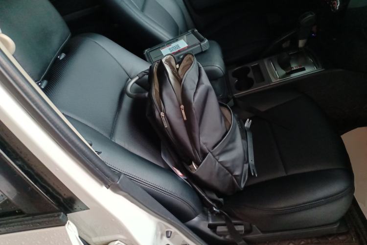 Used Mitsubishi Pajero 2018 V97 3.8L 5-Door GLS Sunroof – Middle East Right Front Seat