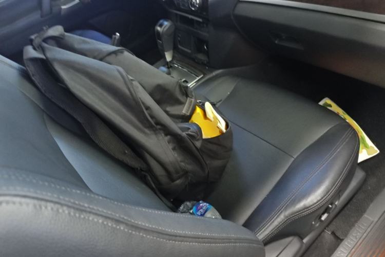 Used Mitsubishi Pajero 2018 V97 3.8L 5-Door GLS Sunroof – U.S. Specification Right Front Seat