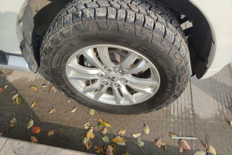 Used Mitsubishi Pajero  Right Front Wheel Hub