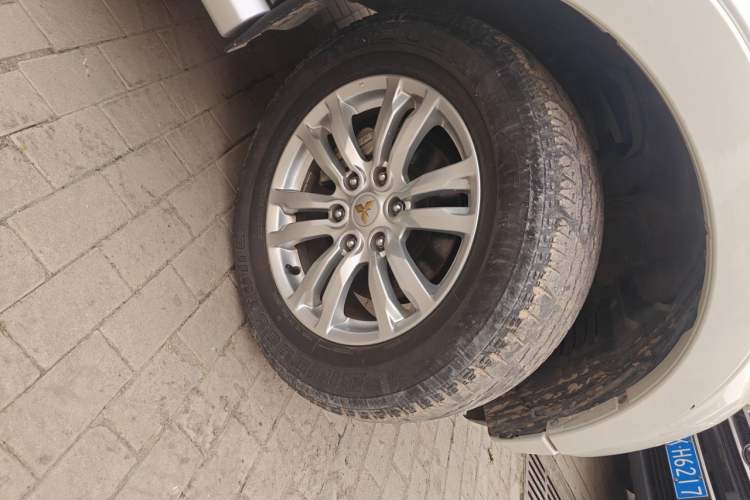 Used Mitsubishi Pajero  Right Front Wheel Hub