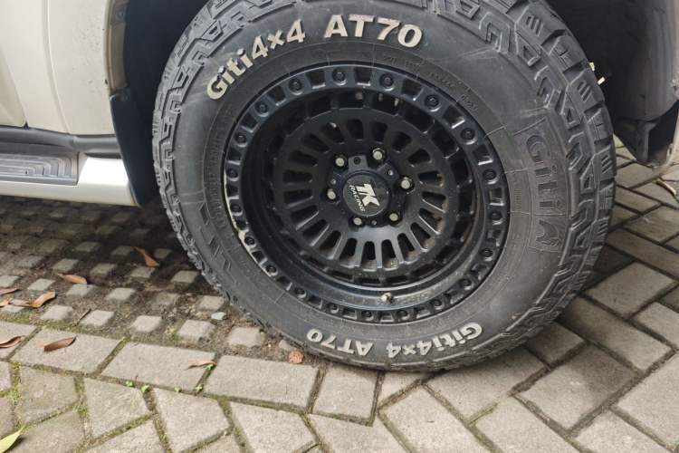 Used Mitsubishi Pajero 2018 V97 3.8L 5-Door GLS Sunroof Single-Difference Model – Middle East Right Front Wheel Hub