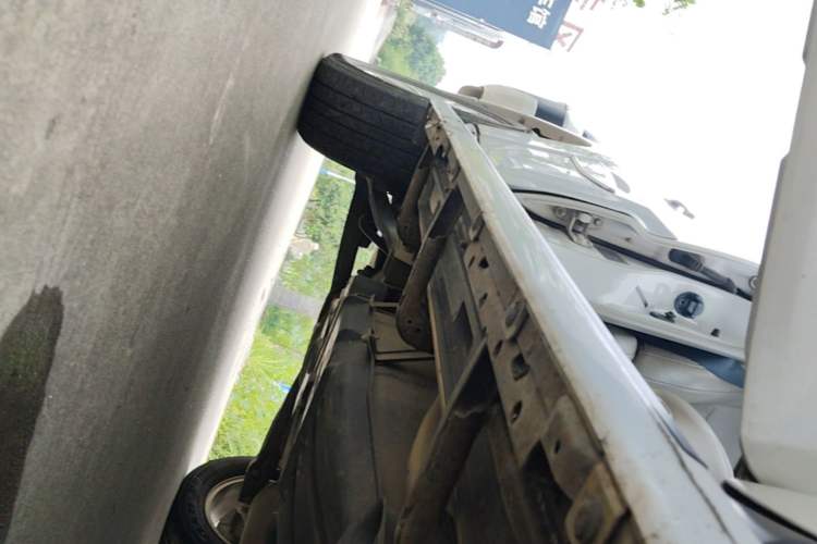 Used Mitsubishi Pajero 2018 V97 3.8L 5-Door GLS Sunroof – Middle East Right Side Sill