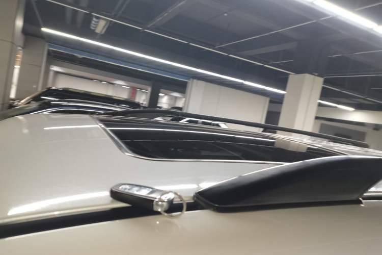 Used Mitsubishi Pajero 2018 3.0L Automatic Standard Edition Roof