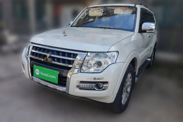 Used Mitsubishi Pajero 2018 3.8L automatic all-wheel-drive seven-seater parallel import