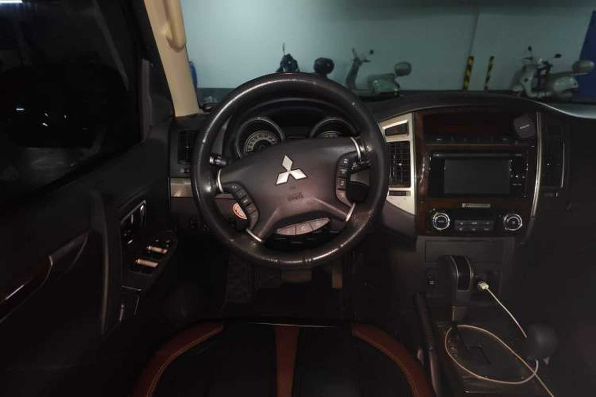 Used Mitsubishi Pajero  Steering Wheel